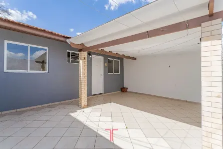 Casa de Condomínio com 3 Quartos para alugar, 46m² no Uberaba, Curitiba