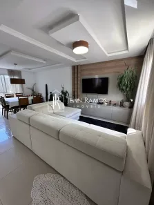 Sobrado com 3 Quartos à venda, 200m² no Uberaba, Curitiba