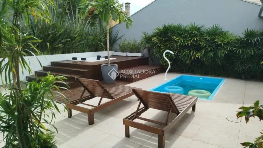 Casa com 3 Quartos à venda, 250m² no Campeche, Florianópolis