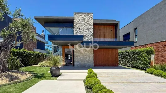 Sobrado com 5 Quartos à venda, 265m² no XANGRI-LÁ, Xangri-lá