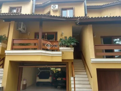 Casa de Condomínio com 3 Quartos à venda, 216m² no Jardim Itu, Porto Alegre