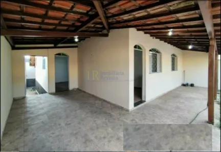 Casa com 3 Quartos à venda, 250m² no Arvoredo, Contagem