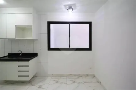Apartamento com 2 Quartos à venda, 37m² no Vila Bertioga, São Paulo