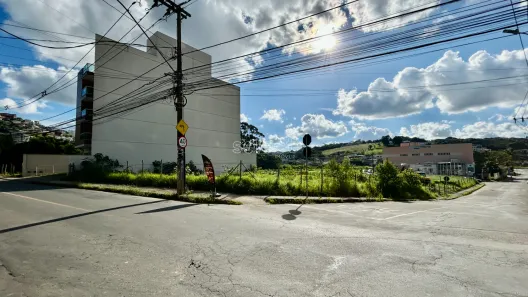 Lote/Terreno à venda, 1148m² no São Pedro, Juiz de Fora