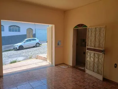 Casa com 3 Quartos à venda, 160m² no Tropical, Contagem