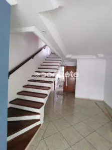 Sobrado com 3 Quartos para alugar, 140m² no Vila Alpina, Santo André