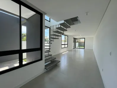 Casa com 3 Quartos à venda, 146m² no Campeche, Florianópolis