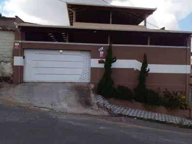Casa com 4 Quartos à venda, 360m² no Bandeirantes, Contagem