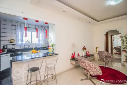 Apartamento com 2 Quartos à venda, 151m² no Jardim Itu, Porto Alegre