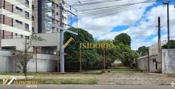 Lote/Terreno à venda, 750m² no Bacacheri, Curitiba