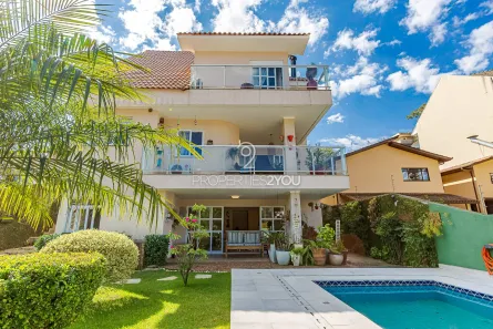 Casa com 4 Quartos à venda, 460m² no Vista Alegre, Curitiba