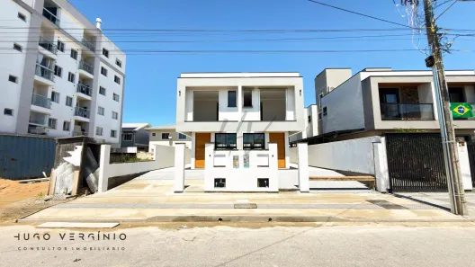 Sobrado com 3 Quartos à venda, 100m² no Nova Palhoça, Palhoça