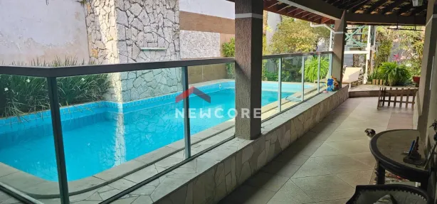 Casa com 3 Quartos à venda, 230m² no Canto do Forte, Praia Grande