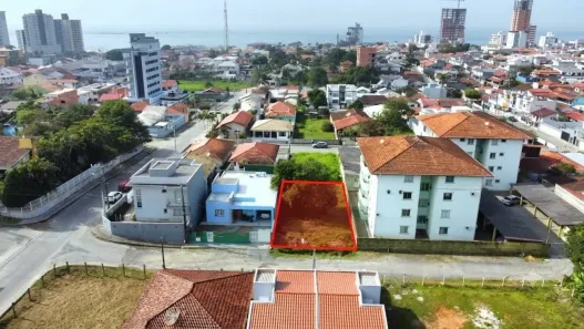 Lote/Terreno à venda, 311m² no Centro, Barra Velha
