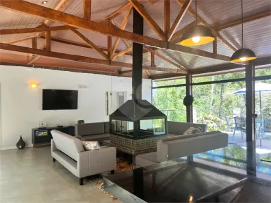 Fazenda/Sítio com 4 Quartos à venda, 500m² no Centro, Delfim Moreira
