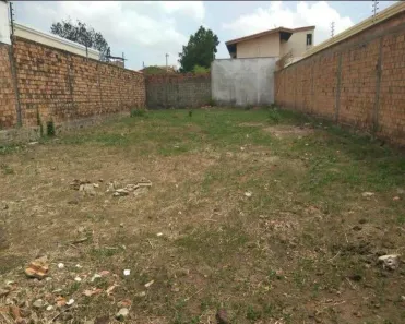Lote/Terreno à venda, 360m² no Recanto dos Vinhais, São Luís