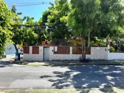 Casa com 3 Quartos à venda, 161m² no Campo Grande, Recife