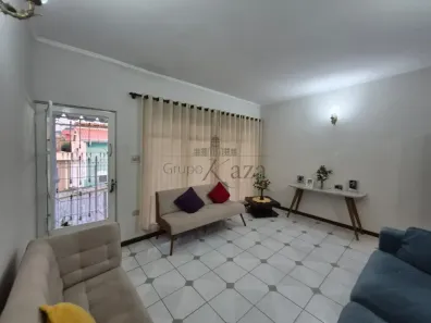 Casa com 4 Quartos à venda, 300m² no Centro, Jacareí