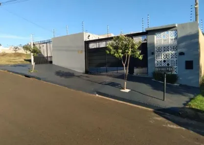 Casa com 2 Quartos à venda, 144m² no Jardim Espanha, Maringá