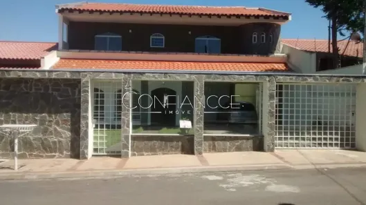 Casa com 3 Quartos à venda, 300m² no Vila Aymoré, Arapongas