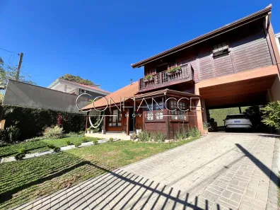 Casa com 3 Quartos à venda, 252m² no Pilarzinho, Curitiba