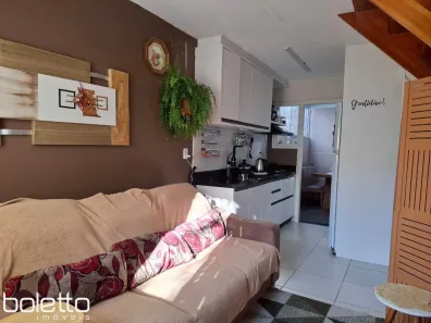 Sobrado com 2 Quartos à venda, 53m² no , Torres