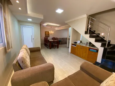 Casa de Condomínio com 4 Quartos à venda, 200m² no Parque Anhanguera, Goiânia