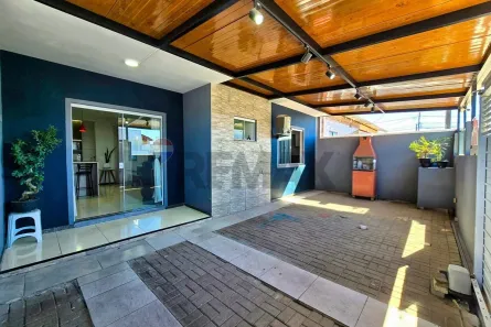 Casa com 2 Quartos à venda, 102m² no Gravatá, Navegantes