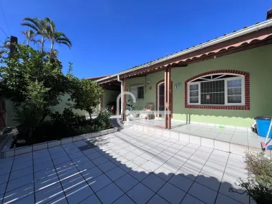 Casa com 3 Quartos à venda, 140m² no Balneário Stella Maris, Peruíbe