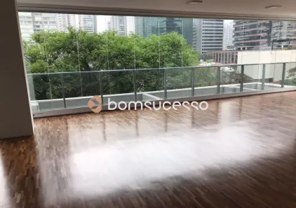 Apartamento com 3 Quartos para alugar, 181m² no Vila Nova Conceição, São Paulo