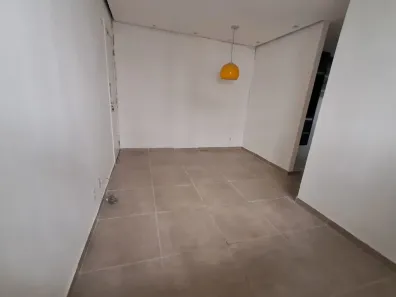 Apartamento com 2 Quartos para alugar, 50m² no Tomás Coelho, Rio de Janeiro