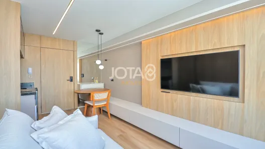 Apartamento com 1 Quarto para alugar, 28m² no Centro, Curitiba