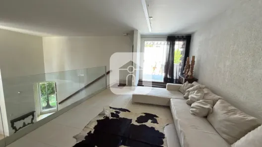 Sobrado com 4 Quartos para alugar, 499m² no Morada da Colina, Uberlândia