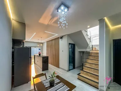 Sobrado com 3 Quartos à venda, 169m² no Vila Bom Jesus, Leme