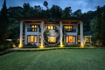 Casa de Condomínio com 5 Quartos à venda, 400m² no Carlos Guinle, Teresópolis
