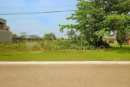 Lote/Terreno à venda, 1060m² no Boungaiville, Peruíbe