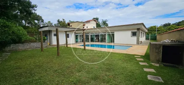 Casa de Condomínio com 4 Quartos à venda, 300m² no Fazenda da Ilha, Embu-Guaçu