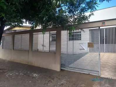 Casa com 2 Quartos à venda, 105m² no Conjunto Semiramis Barros Braga, Londrina