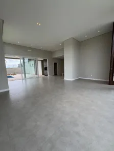 Casa de Condomínio com 3 Quartos à venda, 296m² no Primeira Linha, Criciúma