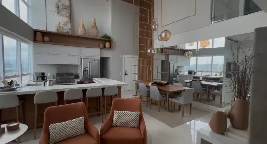 Cobertura com 4 Quartos para alugar, 253m² no Centro, Balneário Camboriú