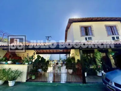 Casa de Condomínio com 3 Quartos à venda, 134m² no Pechincha, Rio de Janeiro