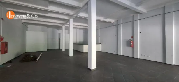 Ponto Comercial para alugar, 500m² no Vila Thais, Atibaia