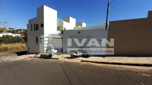 Casa com 2 Quartos à venda, 160m² no Vigilato Pereira, Uberlândia