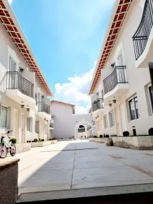 Casa de Condomínio com 2 Quartos à venda, 71m² no Jardim Cristal, São Paulo