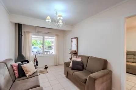 Imóvel Comercial com 4 Quartos à venda, 144m² no Cavalhada, Porto Alegre