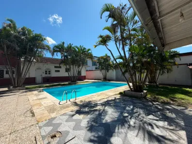 Casa com 5 Quartos para alugar, 346m² no Coroado, Manaus