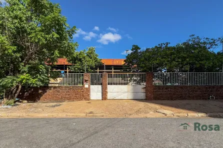 Sobrado com 5 Quartos à venda, 851m² no Duque de Caxias, Cuiabá