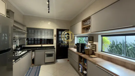 Sobrado com 3 Quartos à venda, 190m² no Residencial Santa Paula, Jacareí