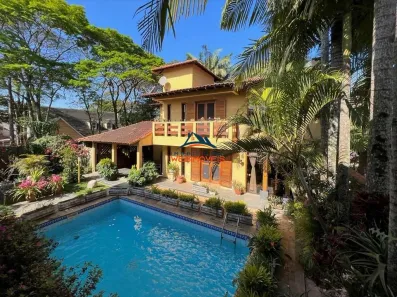 Casa de Condomínio com 4 Quartos à venda, 481m² no São Paulo II, Cotia