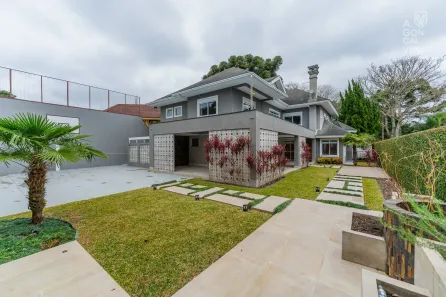 Casa de Condomínio com 4 Quartos à venda, 628m² no Santo Inácio, Curitiba